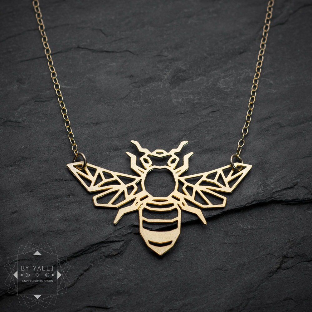 Bee_necklace_742341808_1
